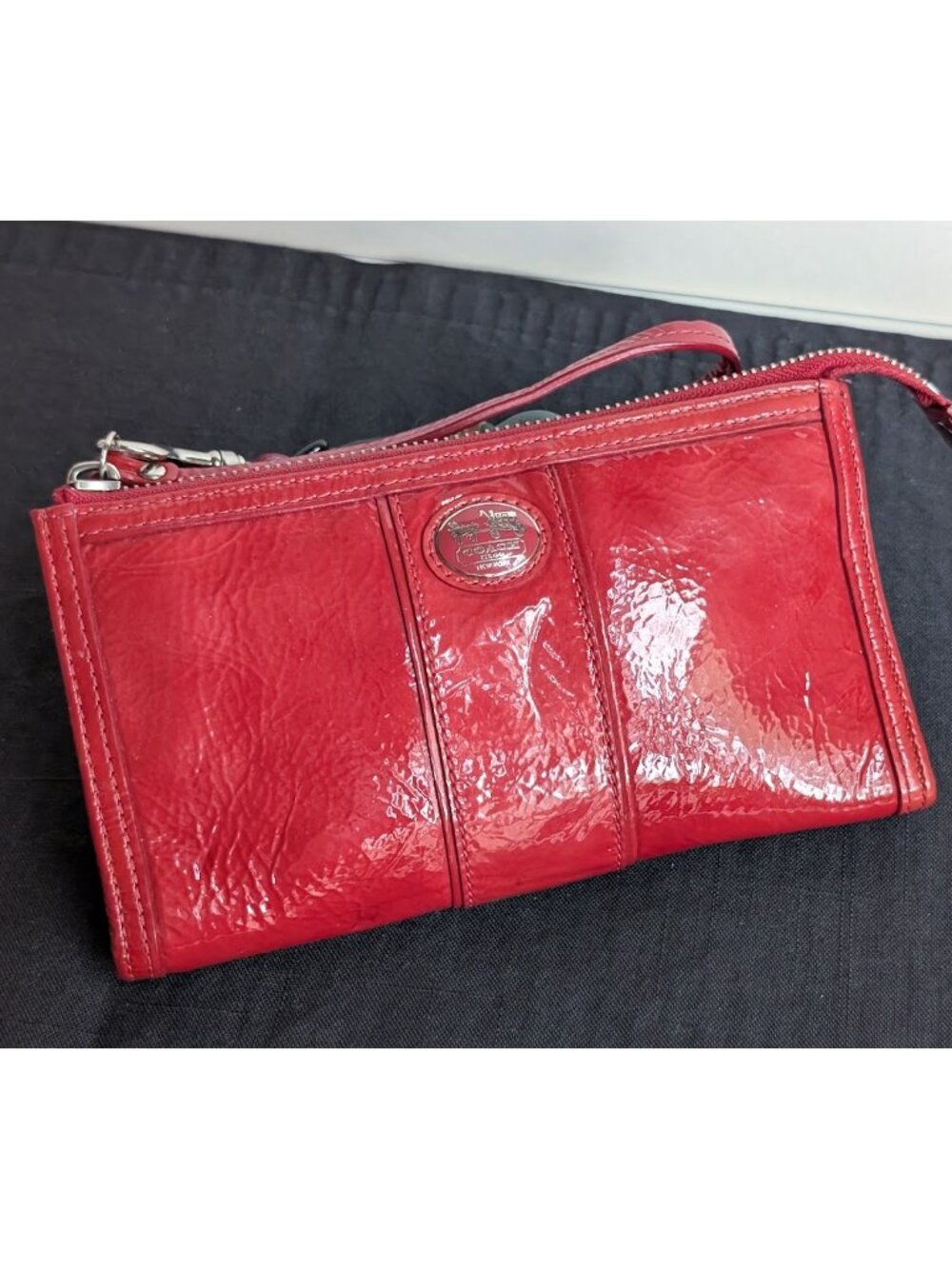 Coach Patent Leather Top Zip Card Wallet Wristlet Purse Bag Glossy Red